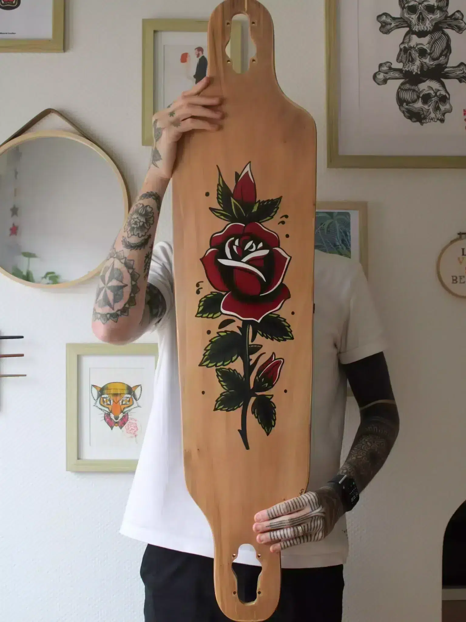 Longboard rose peint à la main
